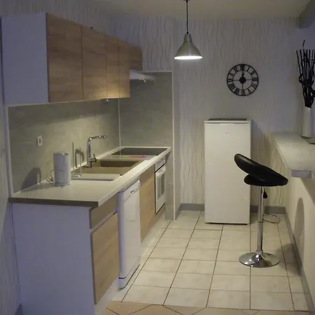 Apartamento Au Pied De La Roche-Morey