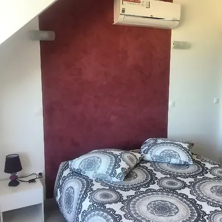 Au Pied De Apartamento La Roche-Morey