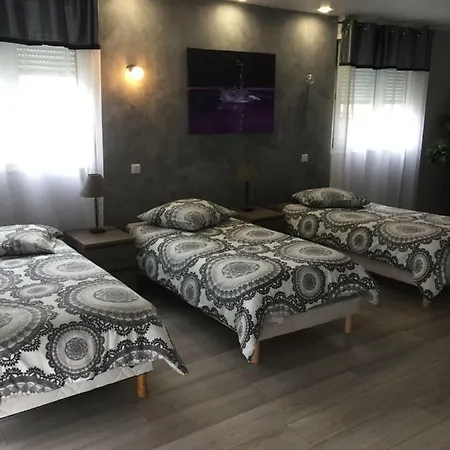 Apartamento Au Pied De La Roche-Morey